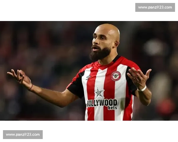 费迪南德力挺姆贝乌莫加盟曼联：英超证明实力，红魔接近 6000 万镑签约