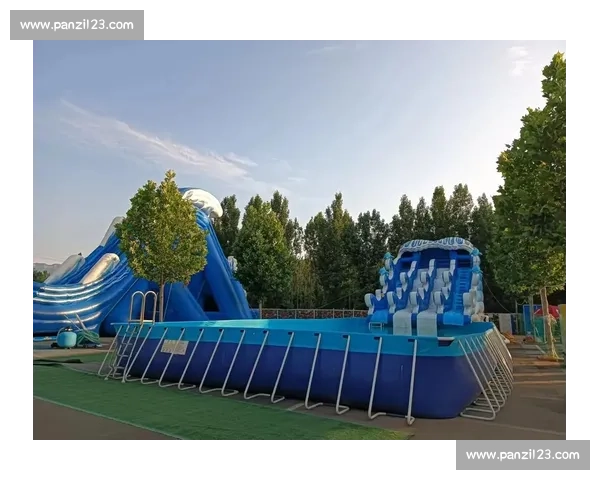 惊与喜交织！探秘全球天然水滑梯的冒险密码