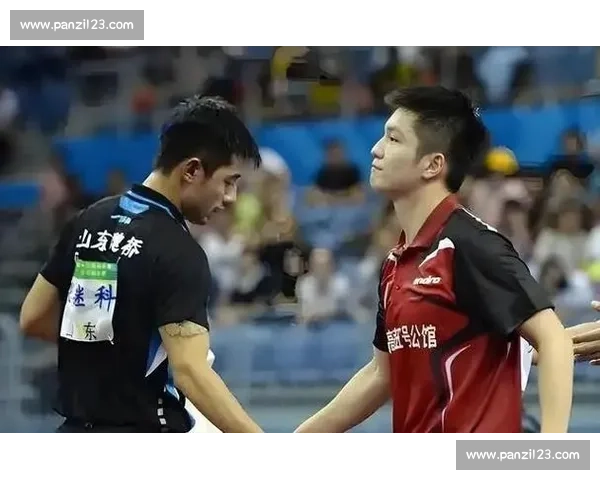 赛场上的兄弟情深，总决赛见证纯粹友谊！